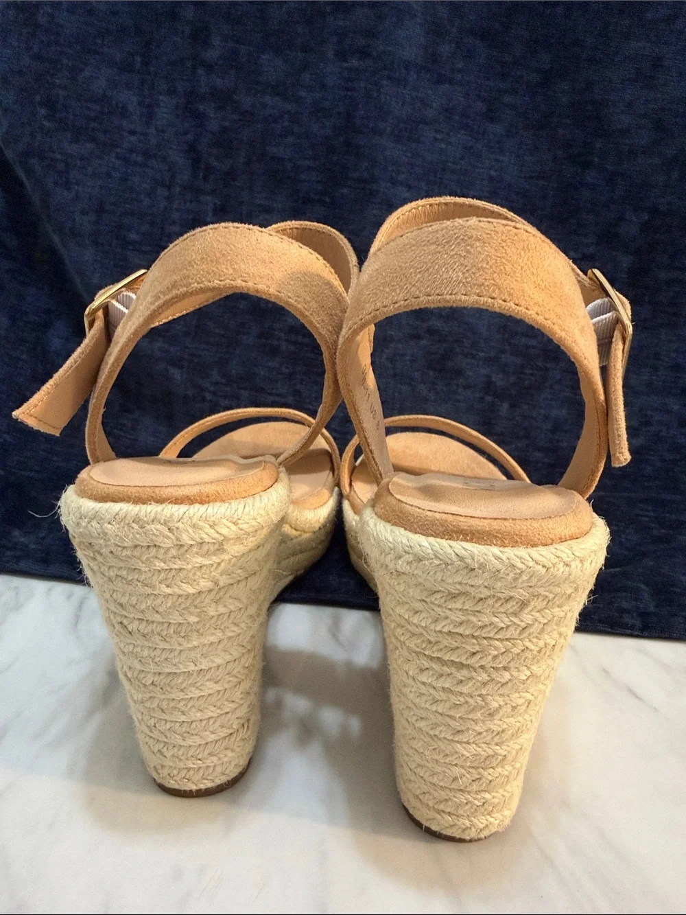 VICKI VICKI Tan Espadrille Platform Wedge Sandals Size 8 Like New